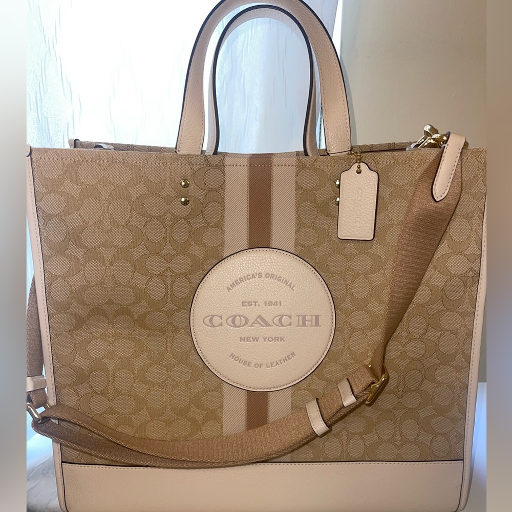 Coach Dempsey Tote 40
